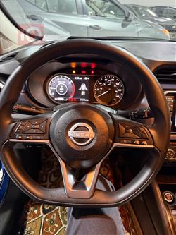 نيسان فيرسا